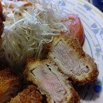 赤坂とん平 - ひれかつ断面♪