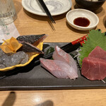 ヤマヤ鮮魚店 弥平 - 生シラス　かつおの炙り　ふっこ　本マグロ