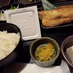 川崎銀柳街のひもの屋 - ホッケ定食
