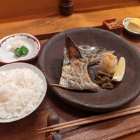 赤坂とゝや魚新 - 「さわらかま焼き定食」一式