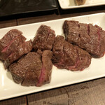 肉山 - 8．赤牛のマルカワ