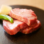ホルモン十条タンセイ - 厚切り牛ガン