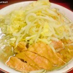 ラーメン二郎 - 小ブタ 「ヤサイニンニク」(800円) 2013/04