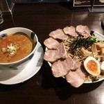 荒川らーめん魂 あしら - ちゃーしゅうつけ麺（辛味噌）