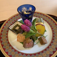 山玄茶 - りんどうをあしらった八寸