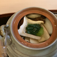山玄茶 - 松茸たっぷりの土瓶蒸し