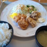 福祉センター食堂 - ダブルから揚げ定食600円