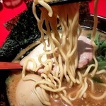 ラーメン 厚木家 - 麺リフト