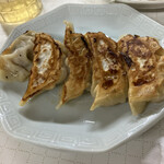 埼玉屋食堂 - 餃子300円