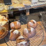 camel - いちじくとレーズンくるみのカンパーニュ