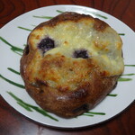 camel - ブルーベリーとクリームチーズのカンパーニュ