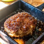 カーム カフェ ノマ - 「グリル焼きハンバーグ（りんご入り和風ソース）」