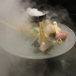 47都道府県の日本酒勢揃い 夢酒 - 夢酒 鮮魚！ 宝石箱