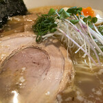 おばんざいと地酒 さんしょく - 塩ラーメン¥850