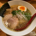 おばんざいと地酒 さんしょく - 塩ラーメン¥850