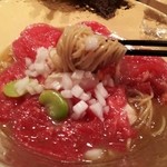 饗 くろ喜 - 13.04.25【限定麺】冷やしトマトそば 煮干しガーリックオイル アップ