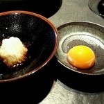 炭火焼ステーキ　天元 - 焼きすきのタレと卵黄