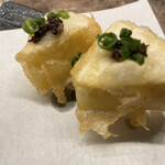 Sakaba Tennosuke - カマンベール天ぷら。コレを食べる前に次の天ぷら5個がやってきた。早食い選手権なん？？