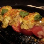 Neneya - トマトとアボガドのチーズ焼き