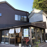 かもしか堂 - 武山米店の本館横にあります。