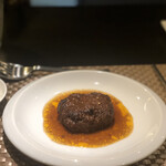 LOOP TOKYO - 黒毛和牛の煮込みハンバーグ