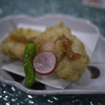 仙台うまいもん個室居酒屋 亜門 - かしわ天　梅肉添え