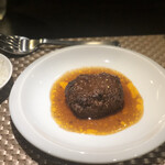 LOOP TOKYO - 黒毛和牛の煮込みハンバーグ