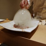 鮨 清松 - ◆逸品（カツオ、燻製➡︎スモーク演出）