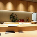 鮨 清松 - カウンター席で