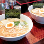 浜堂ラーメン - 二人ともに煮干そばを食べました。