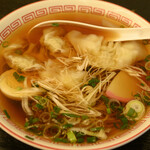 Ikoiya - 半ワンタン麺