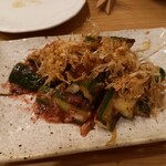 炭火串焼 らくだ - たたきキュウリ梅カツオ