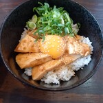 麺喰屋 澤 - 鶏わさ月見丼(320円)