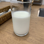 ミルクランドホッカイドウ→トウキョウ - サービスの牛乳