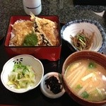 Gyorakudou - 小魚天重850円