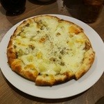 酒嚢飯袋 - カニ味噌のピザ