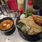 龍が如し - つけ麺の龍如盛は、茹で前600gですよ…(税込900＋300=1,200円)　＋茹で卵(100円)