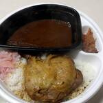 すき家 - 料理写真:チキンのドーーーーン!