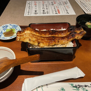 うなぎが安くて旨いだけ 鰻やす_1