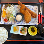 魚屋の喰い処まつ田 - ミックスフライ定食 2,200円