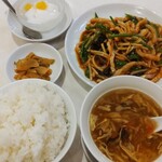 Chinhai Shin - 細切り豚肉の甘辛炒めランチ