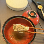 プレゼンテ スギ - ラビオリ内はウシガエルとスッポン