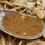 和醸良麺 すがり - カツオの酸味がキュッとなるスープ