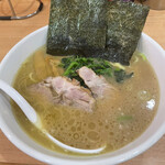 横浜ラーメン 味濱家 - みはまやラーメン850円