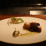 IZA - ホウボウのソテー エシャロットと焦がしバターのソース