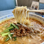 シセン - サンラータンタン麺　880円