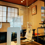 手打ちそば無着庵 - お蕎麦屋さんらしい趣のある店内です(o^^o)