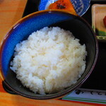 お食事処 河童 - 日替わりワンコインランチ・鯖味噌定食　５００円（税込）のご飯のアップ【２０２２年９月】