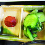 お食事処 河童 - 日替わりワンコインランチ・鯖味噌定食　５００円（税込）の梅干しのアップ【２０２２年９月】