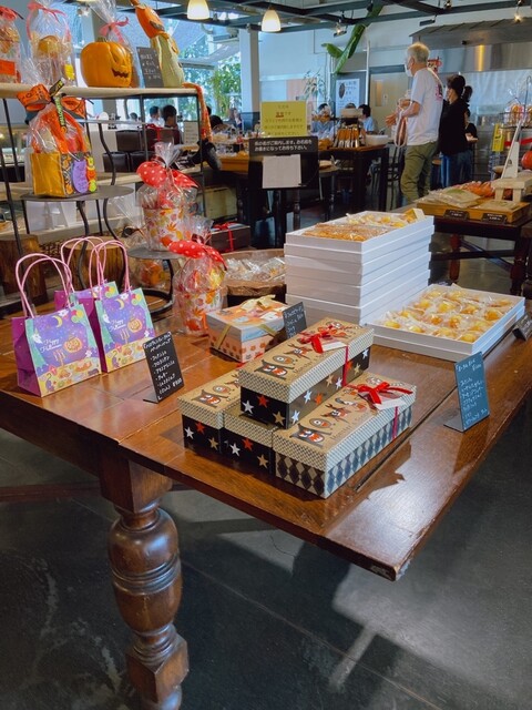 Patisserie FLOUR Takeuchi Kaido Karusato Ten photo 4